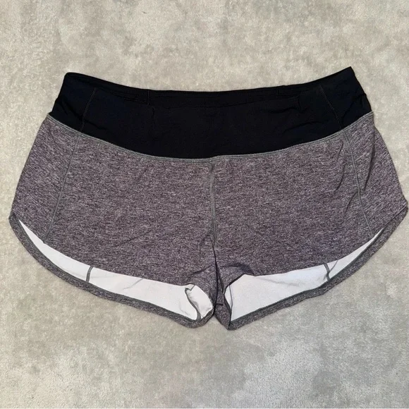 Lululemon Speed Up Low-Rise Lined Short 2.5" - Picture 3 of 7